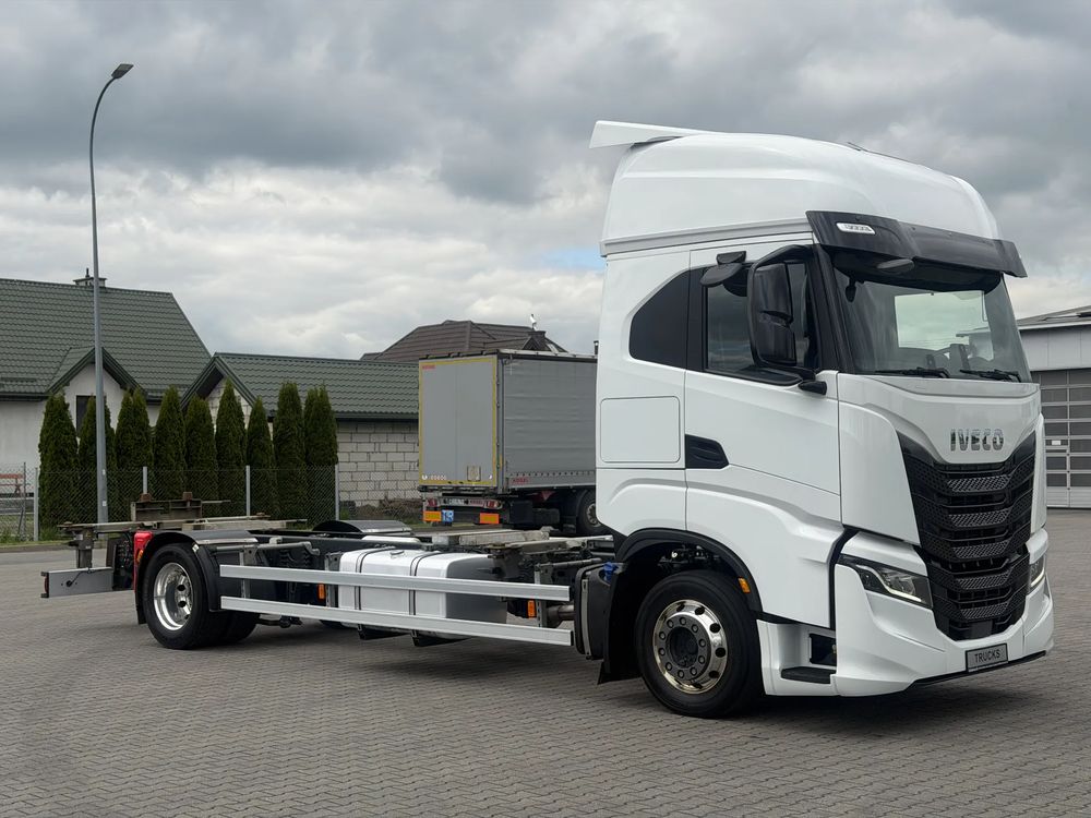 Iveco S-Way 2021