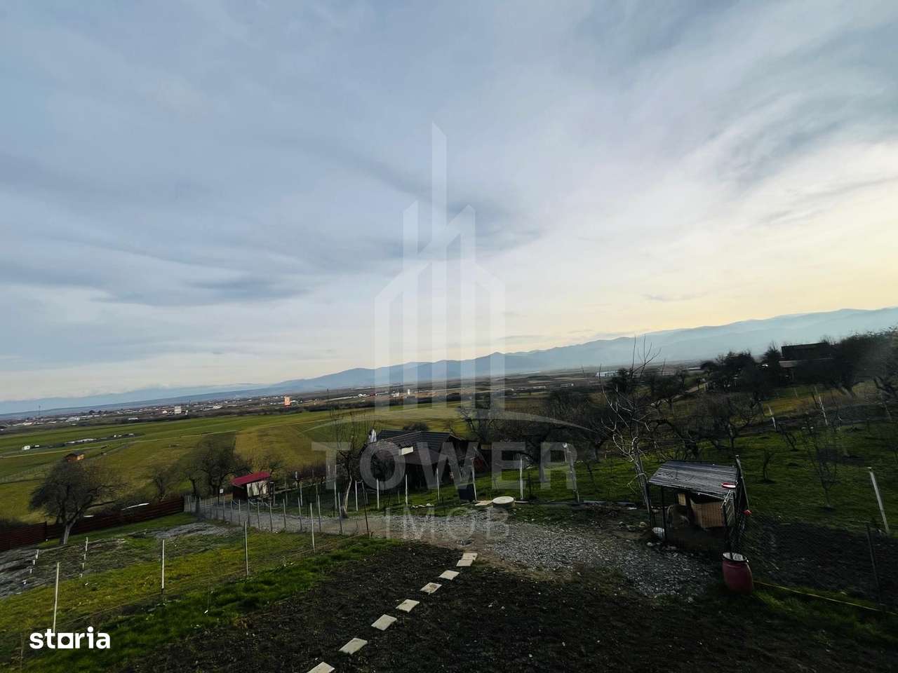 Cabana moderna cu view superb-13