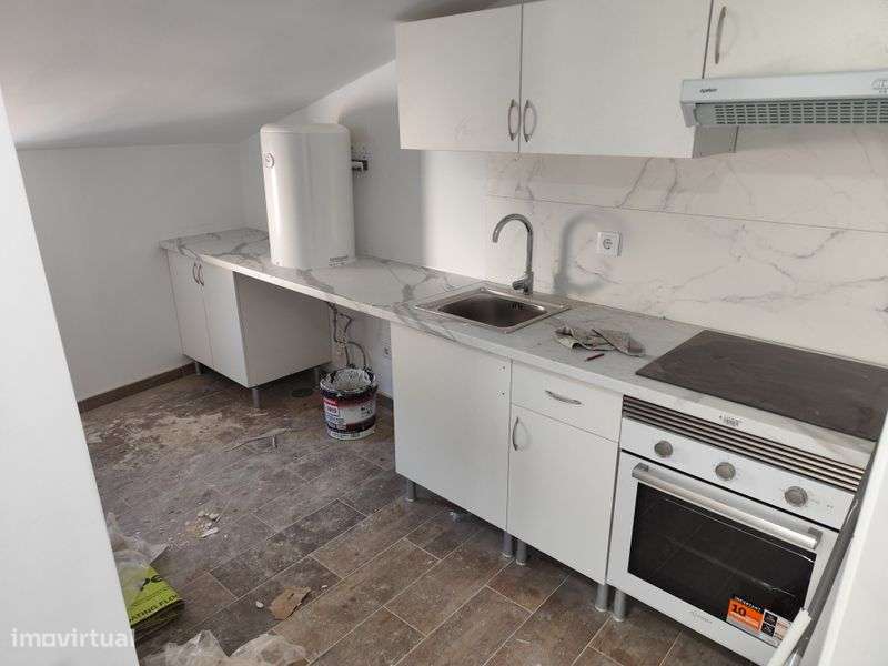 Arrendo T2 em Lisboa. Campo de Ourique - Grande imagem: 4/7