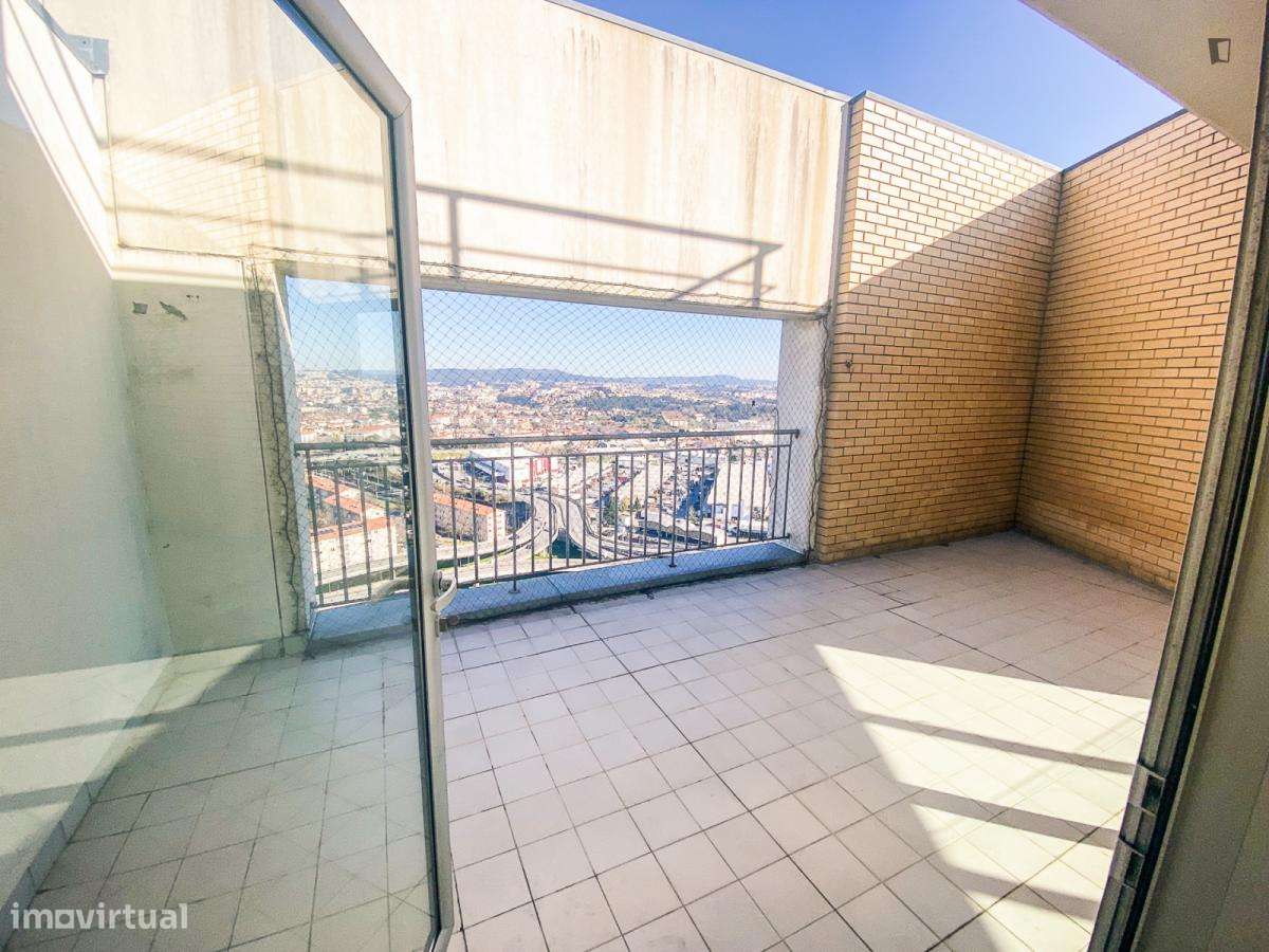 Apartamento com 1 quartos - localizado em Campanhã Porto - Grande imagem: 3/10