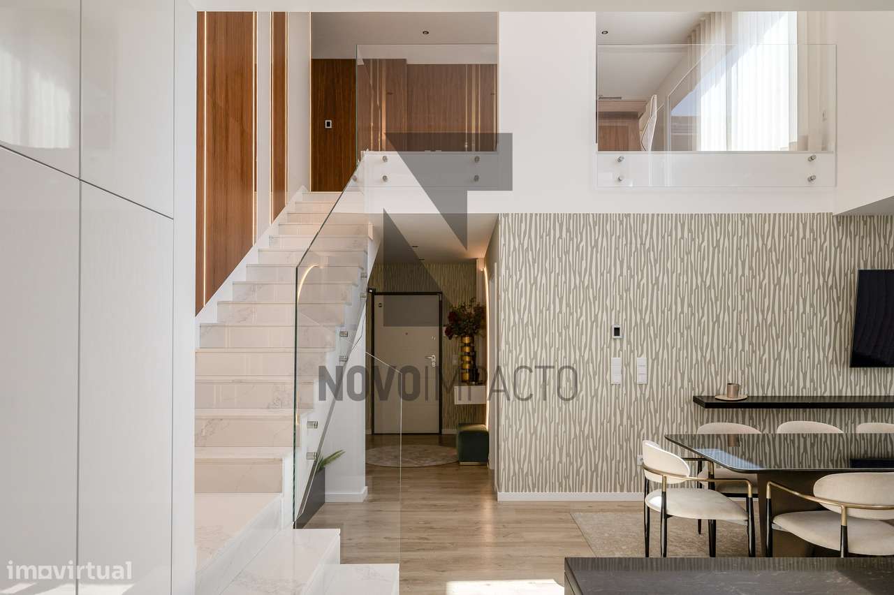 T4 Duplex de Luxo Mobilado, com 2 Terraços e Box para 2 Carros | Mo...-9