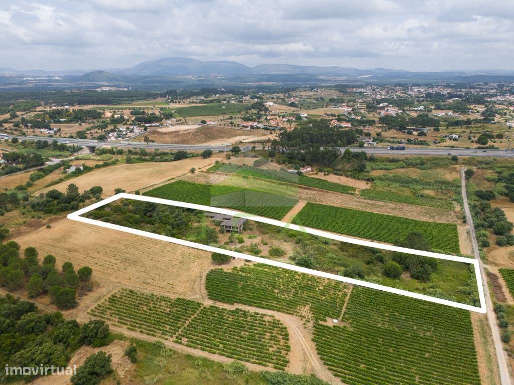 Terreno com 15.840m2 em Aveiras de Cima-9