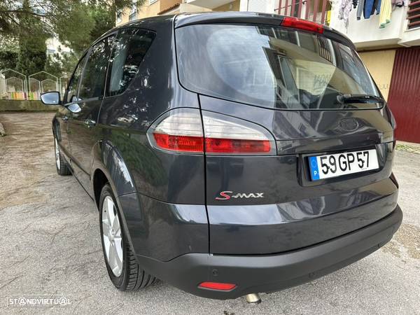 Ford S-Max 2.0 TDCi Titanium 7L - 10