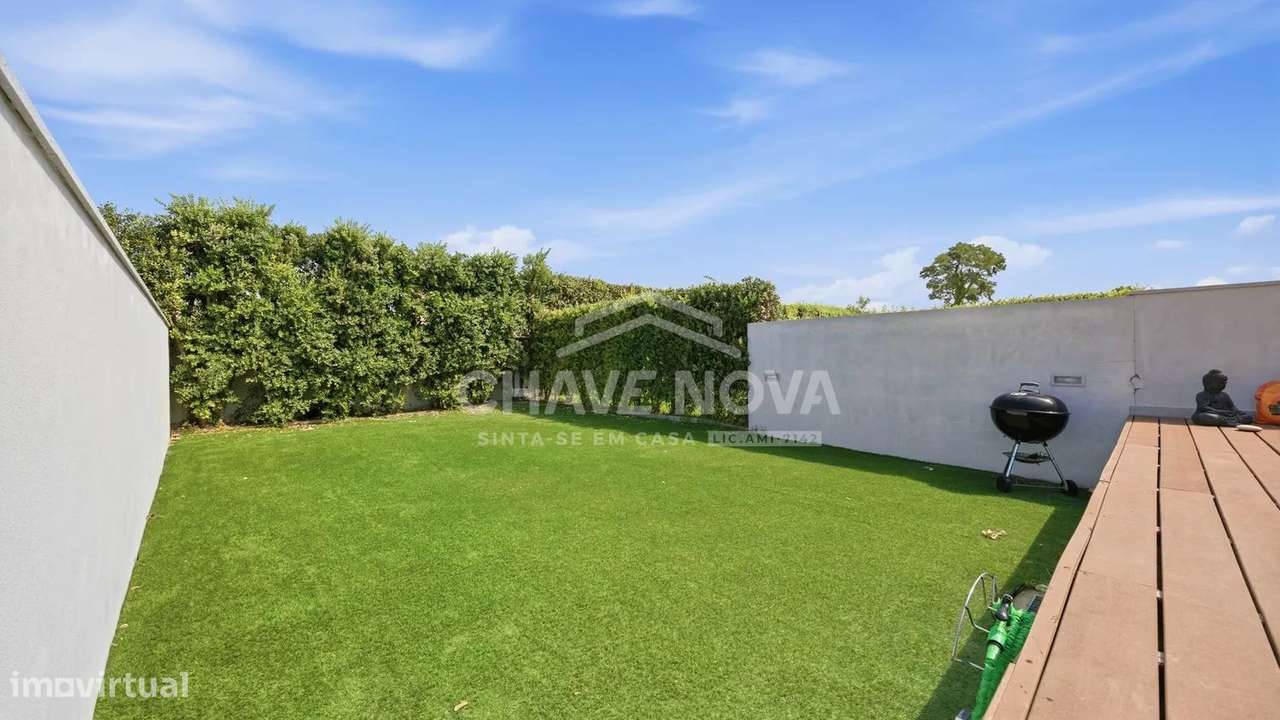 Moradia T3 COMO NOVA Canidelo a 1km da Praia - OPORTUNIDADE-15