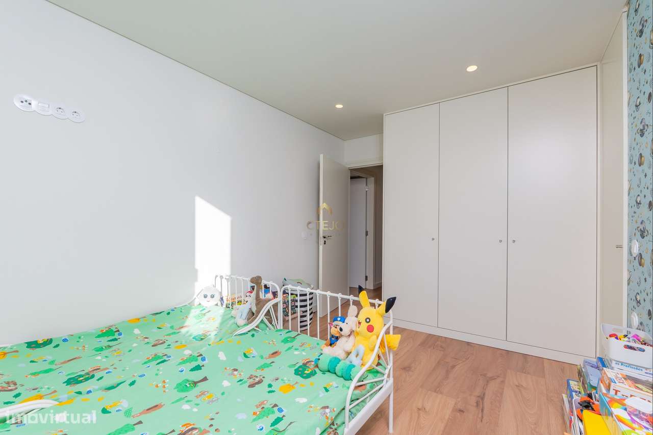 Fantástico T2 na Nova Urbanização Portela-13