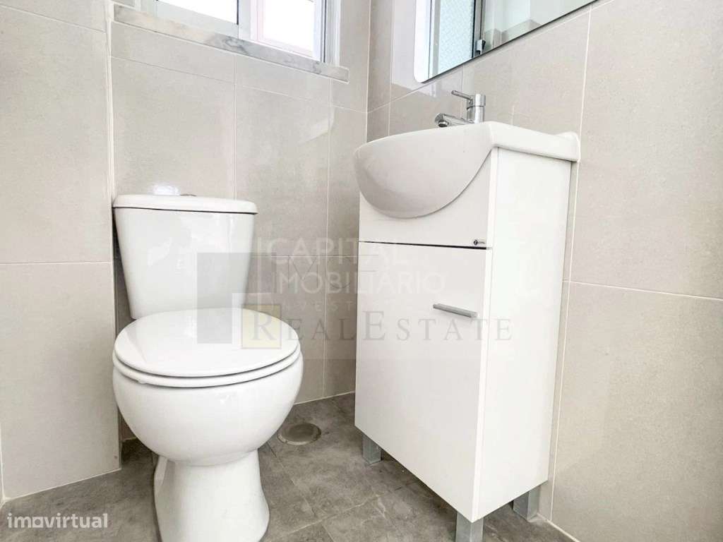Apartamento T3 totalmente renovado em Setúbal-19