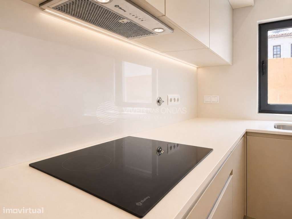 Andar de moradia T3 com áreas Amplas | Terraço | Espinho | Junto ao...-8