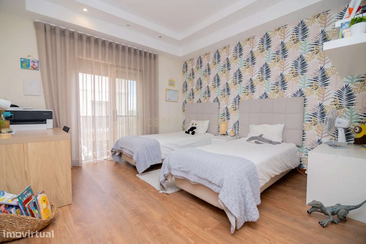 FABULOSO APARTAMENTO DE LUXO T2 + 1 DE GRANDES DIMENSÕES COMPLETAMENTE - Grande imagem: 4/48