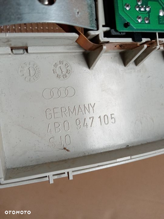 Lampka oświetlenie kabiny podsufitki Audi A6 C5 4B0947105 - 3
