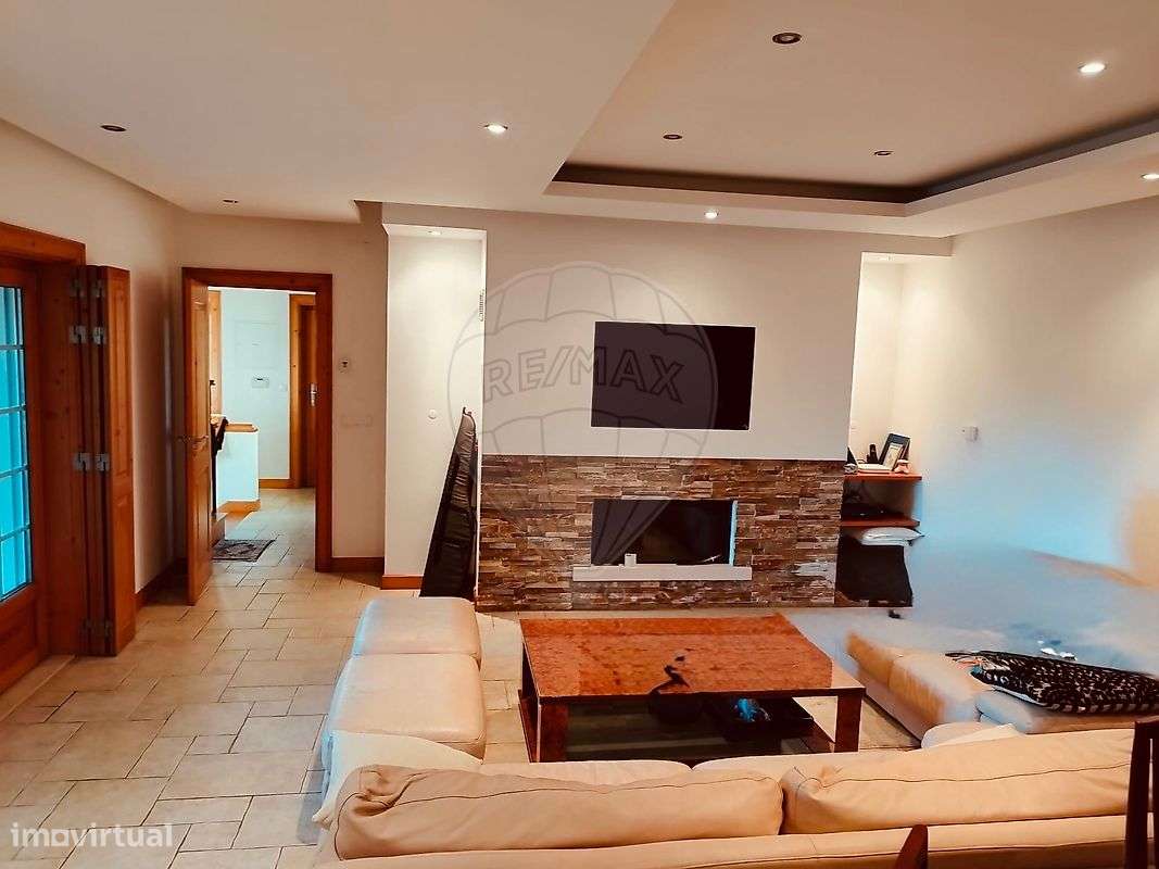 Moradia T4 para venda-11