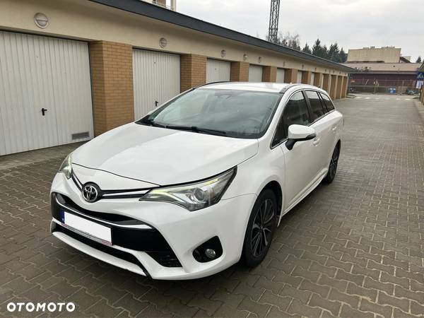 Toyota Avensis 1.8 Premium - 3