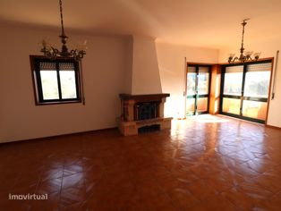 Apartamento T3, de 3 frentes e garagem fechada em Vilar do Paraíso - Grande imagem: 2/51