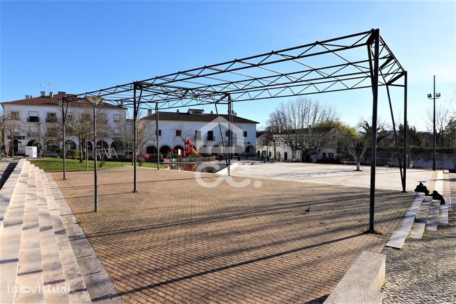 Apartamento T3 com sótão e cozinha equipada no centro do Avelar.-14
