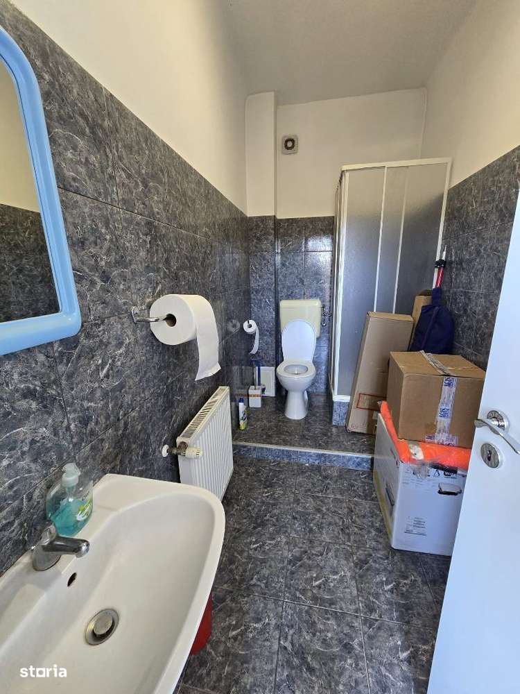 Apartament 2 camere, B-dul Revoluției, etaj 2 - Imagine principală: 2/3