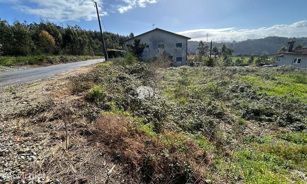 Terreno construção 550m² - Mouquim