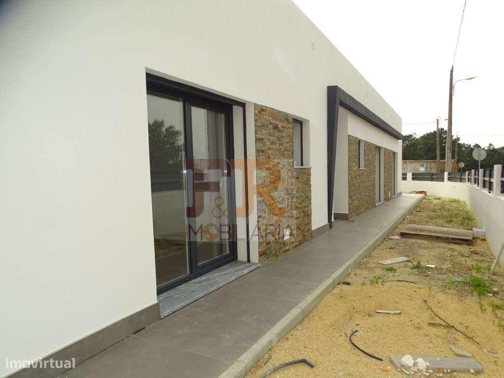 Moradia Térrea 'PRONTA'T3 com Garagem e Piscina Quinta do Anjo, Pal...-1