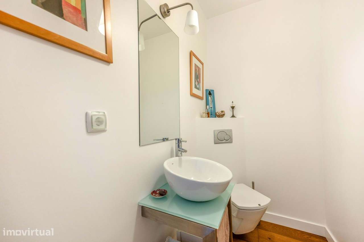 Apartamento T2 com 4 terraços e garagem nas Avenidas Novas, Lisboa-26