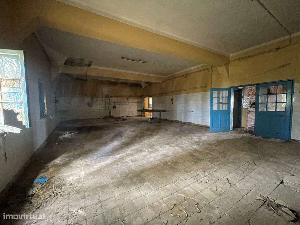 Moradia com Antiga padaria-29