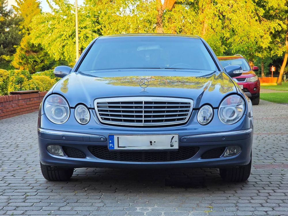 Mercedes-Benz E W211 2002