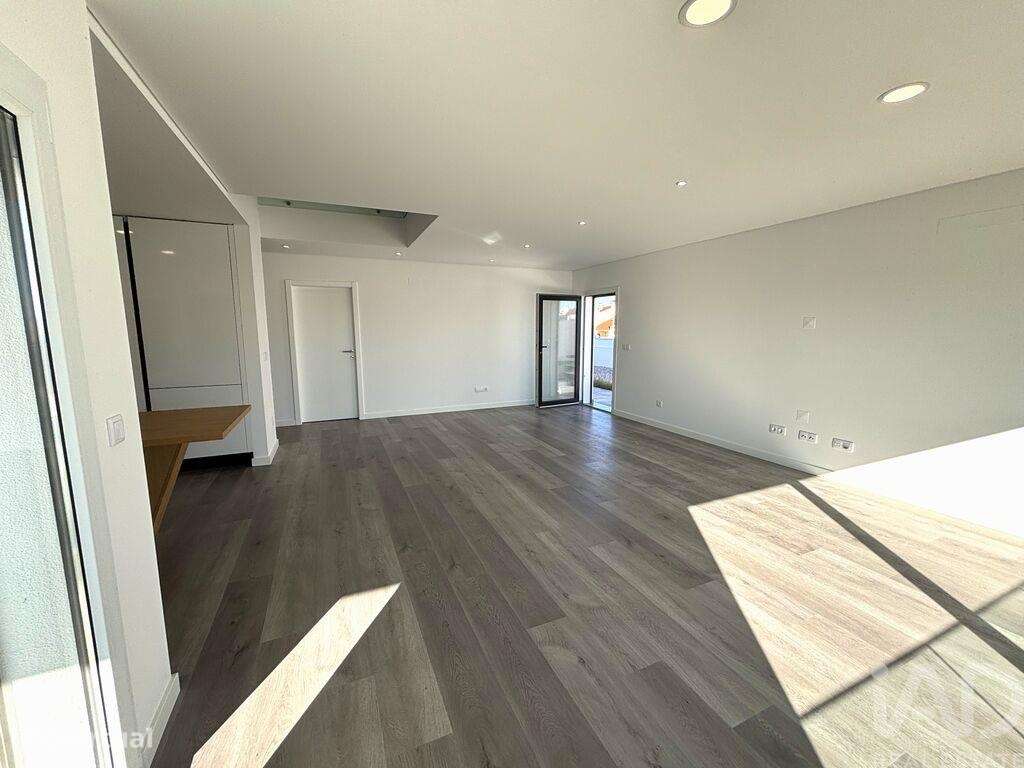 Moradia geminada T4 em Corroios de 157 m2 - Grande imagem: 3/40