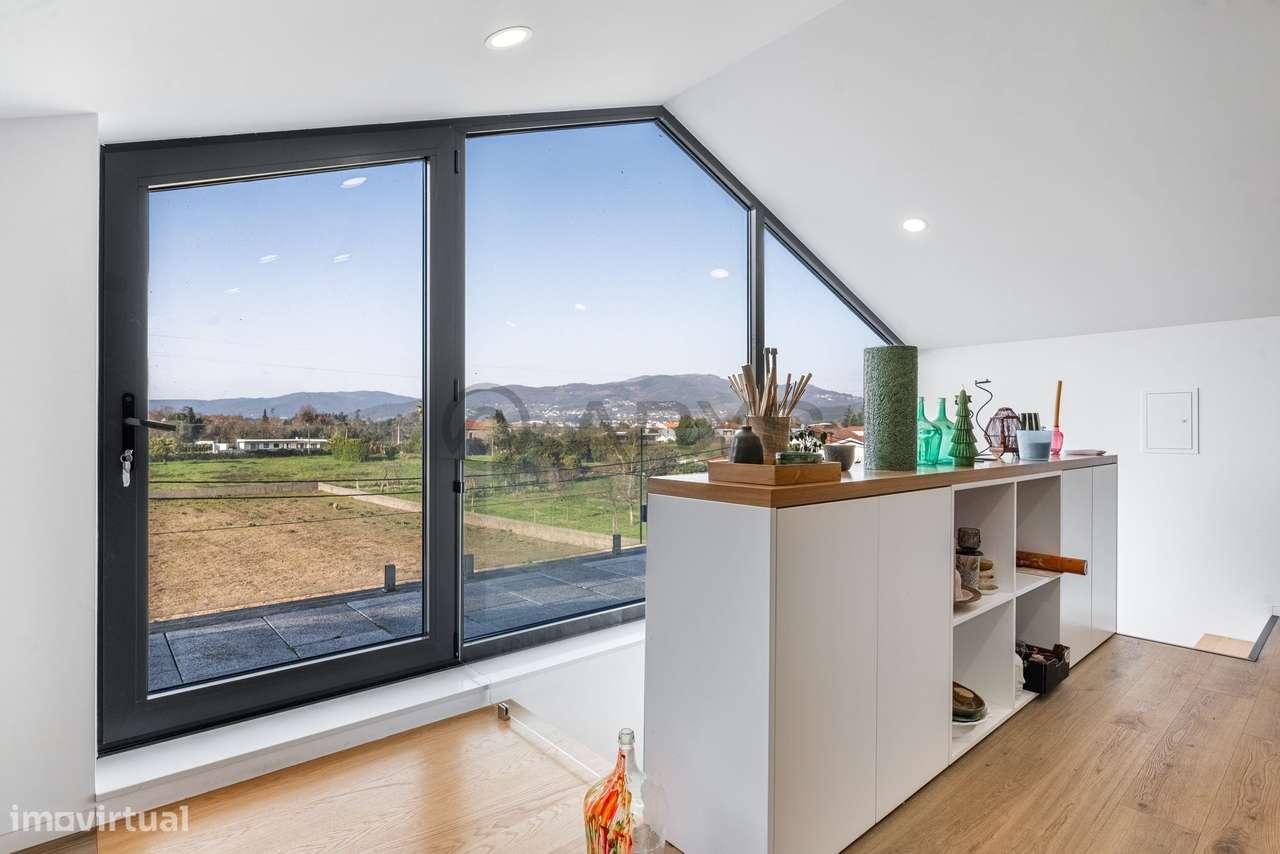 Moradia T3 semi-nova | Condomínio Fechado – Arcozelo, Ponte de Lima-25