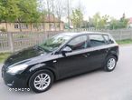 Kia Ceed Cee'd 2.0 crdi Comfort + - 7