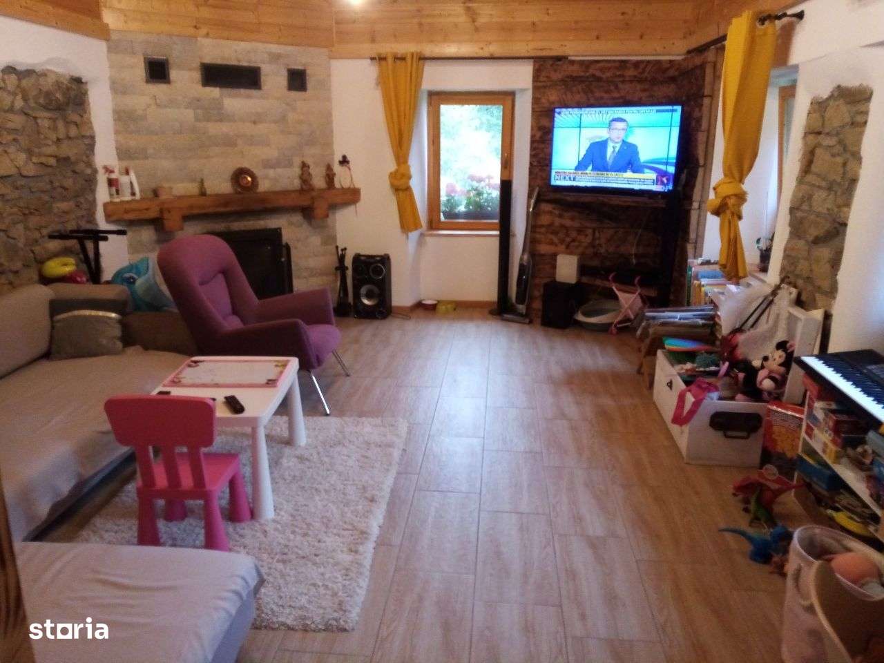 Casă P+M,1800 mp teren,Săcărțmb-jud.Hunedoara - Imagine principală: 4/20