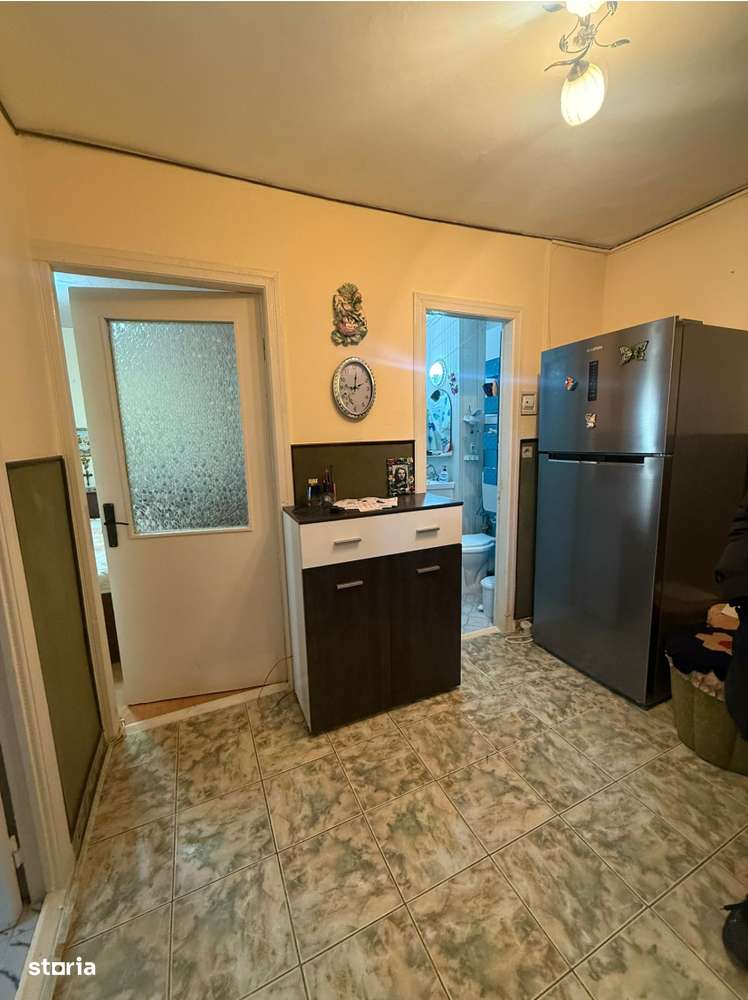 Apartament două camere - zona Longinescu - etaj 2/3-5