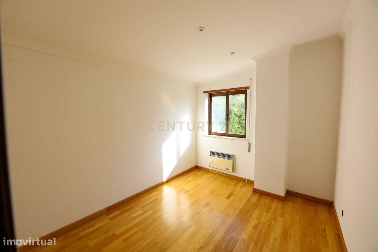 Moradia Isolada T5 em Silgueiros  - Oportunidade Única!-7