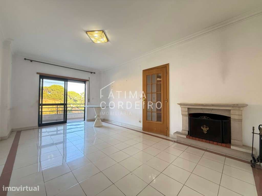 T3 inserido em prédio com 2 elevadores e duas entradas Feijó-0