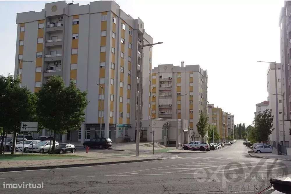Terreno em Castelo Branco, a Lotear para construção residencial, com P - Grande imagem: 2/18