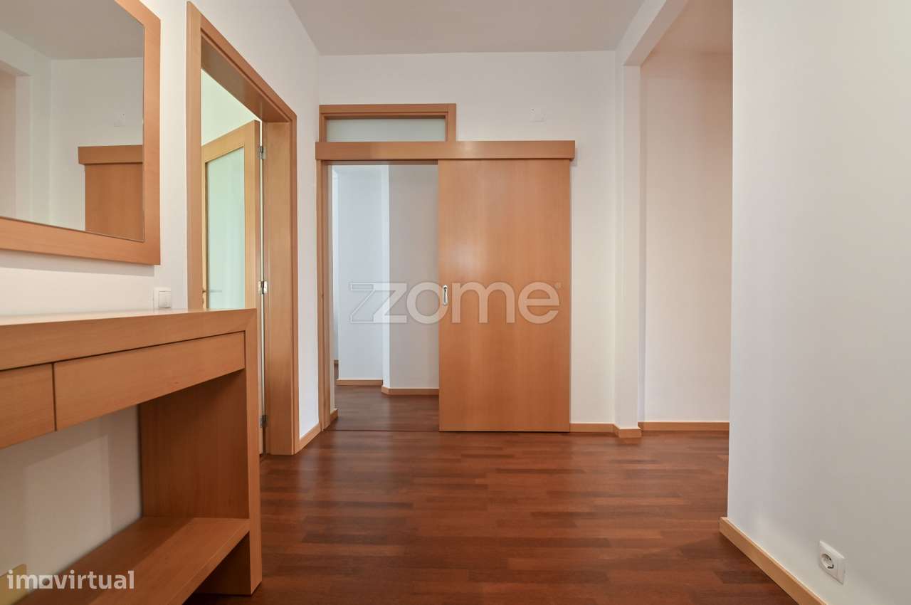 Apt T3 totalmente renovado no centro de Lisboa, junto à Gulbenkian-5