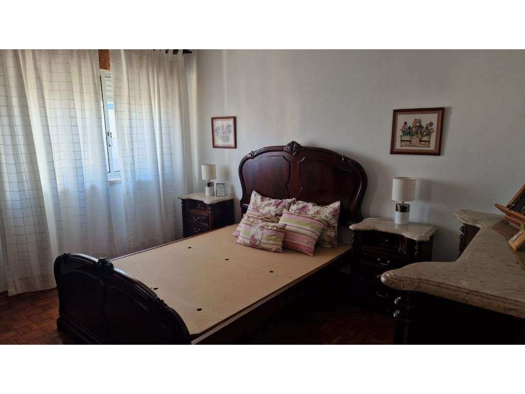 Moradia em Banda - T4 - Manteigadas-16