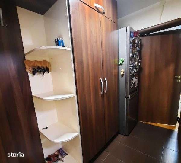 Vanzare 3 camere Alexandru Obregia cu Centrala Proprie - Imagine principală: 5/8