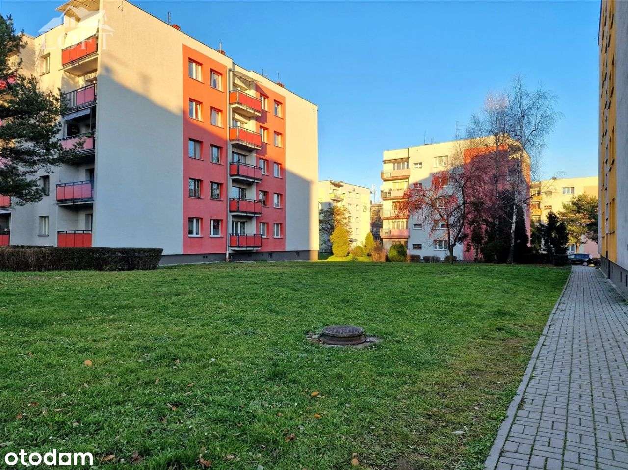 Po kapitalnym remoncie z zabudową kuchenną-19