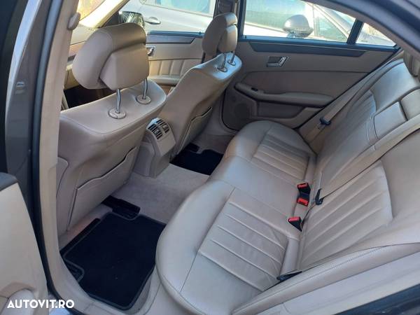 Mercedes-Benz E 220 BlueTEC 4Matic 7G-TRONIC - 3