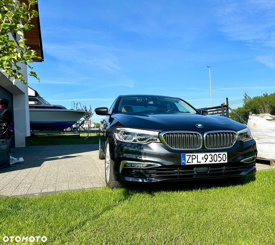 BMW Seria 5 520d xDrive Luxury Line - 1