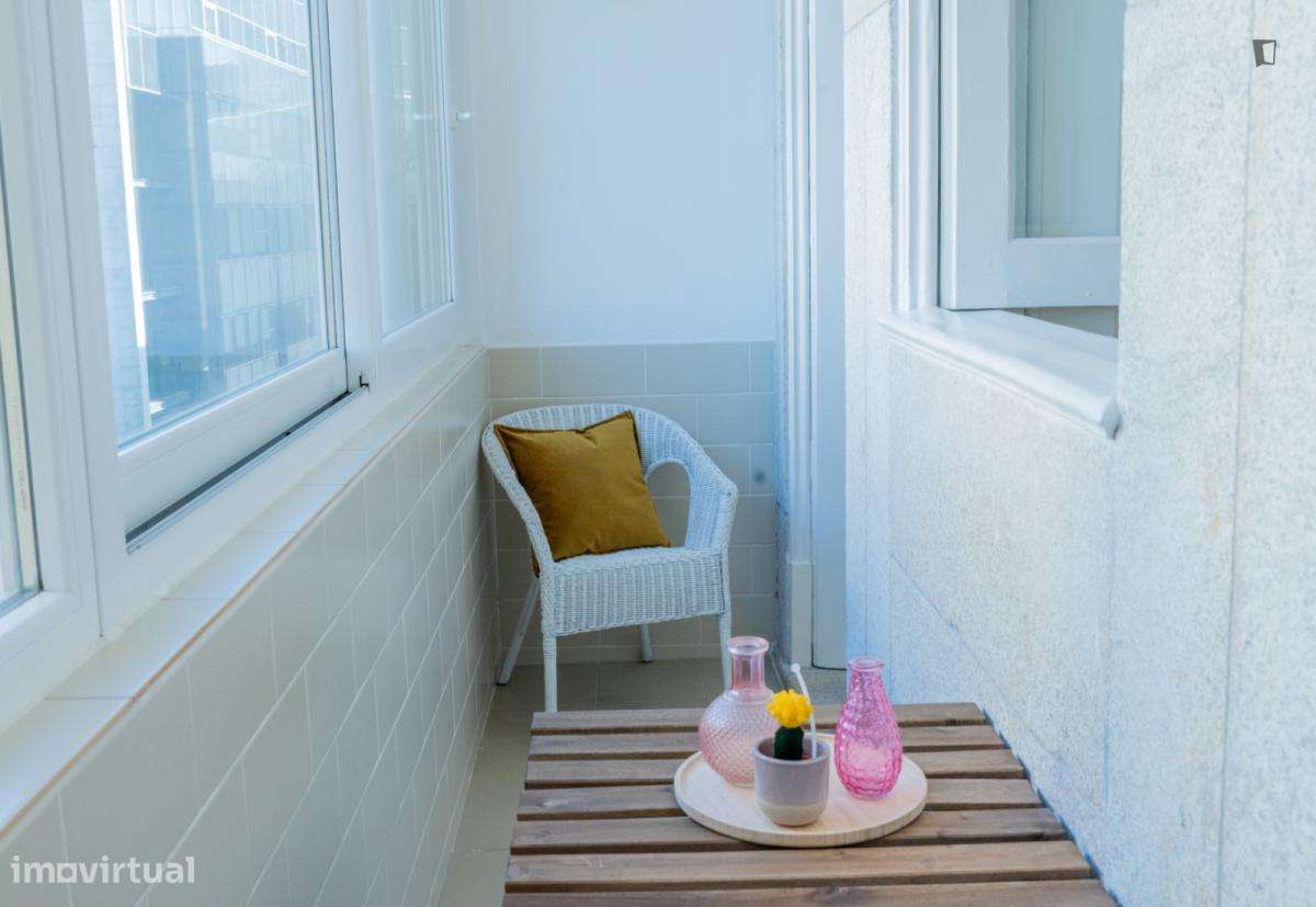 Apartamento com 2 quartos - localizado em Cedofeita Porto - Grande imagem: 3/9