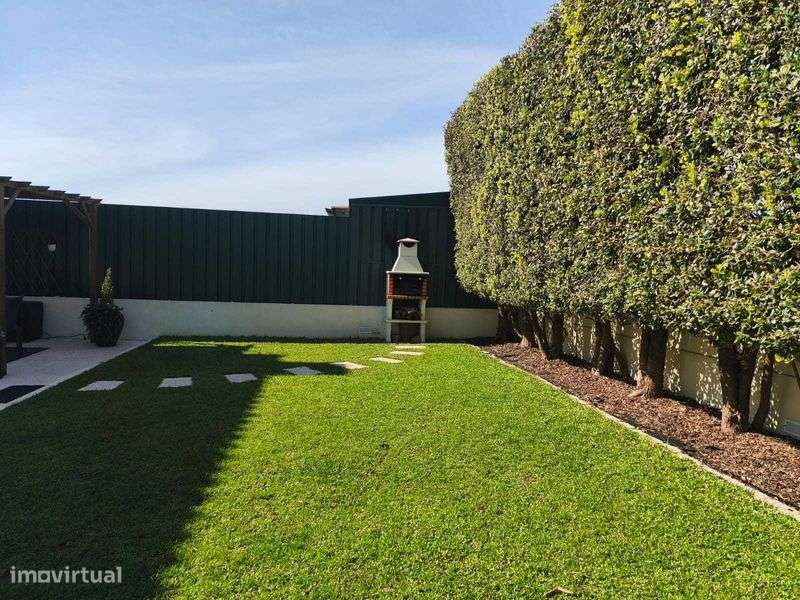 Moradia T4+1 Gulpilhares/Miramar - Grande imagem: 4/12