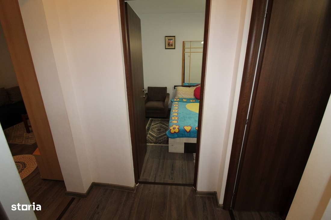 Vând apartament 3 camere în Hunedoara, Micro7-Trandafirilor, parter-6