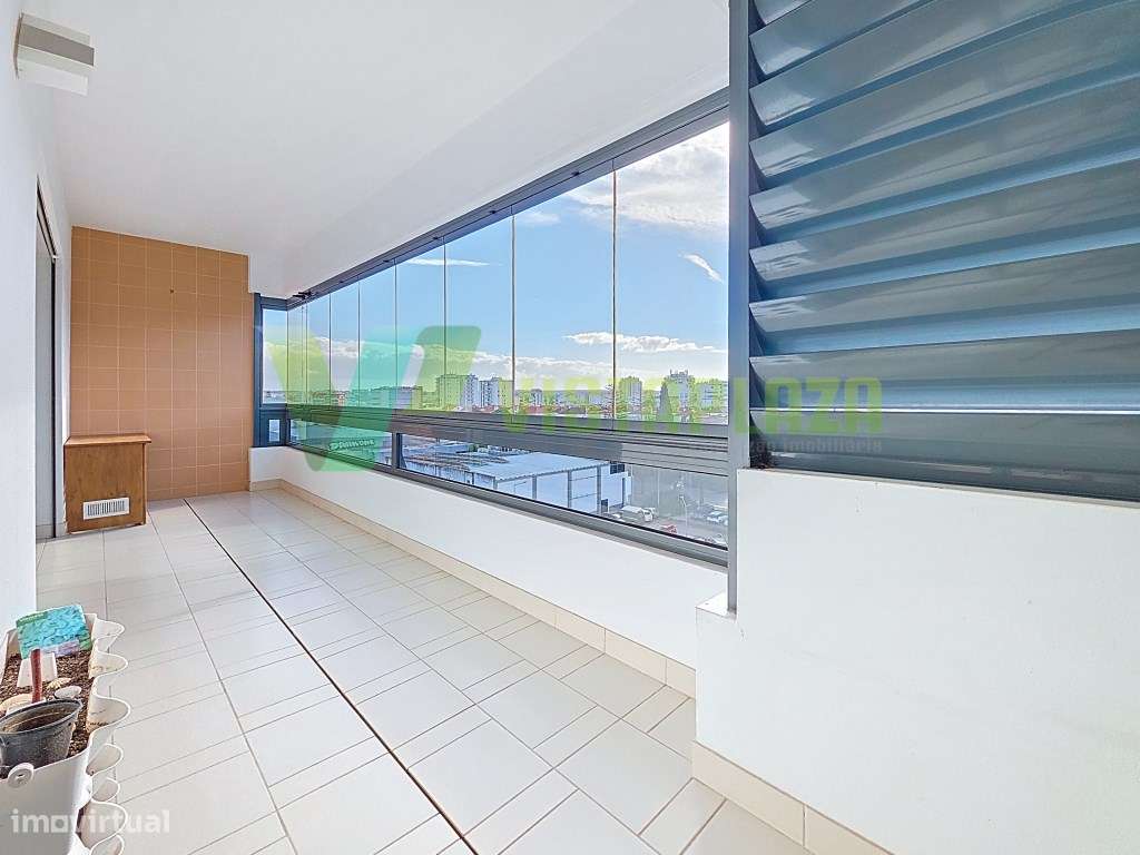 Apartamento T3 para Arrendamento Anual em Portimão, junto ao Contin... - Grande imagem: 4/25