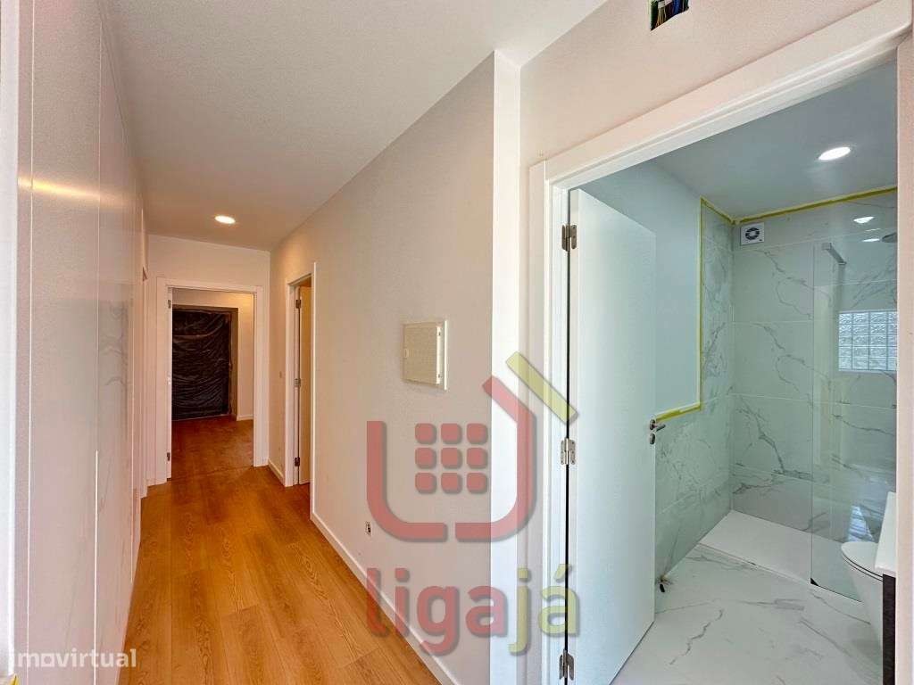 Moradia T4 de Excelência em Ourém-12