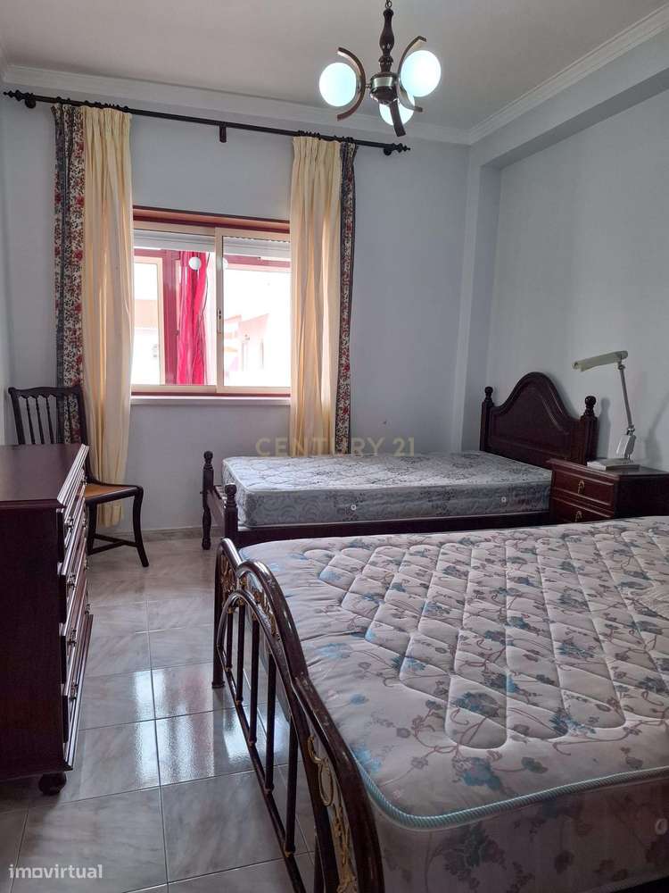 Apartamento T2 no centro da Praia da Consolação, Peniche-9