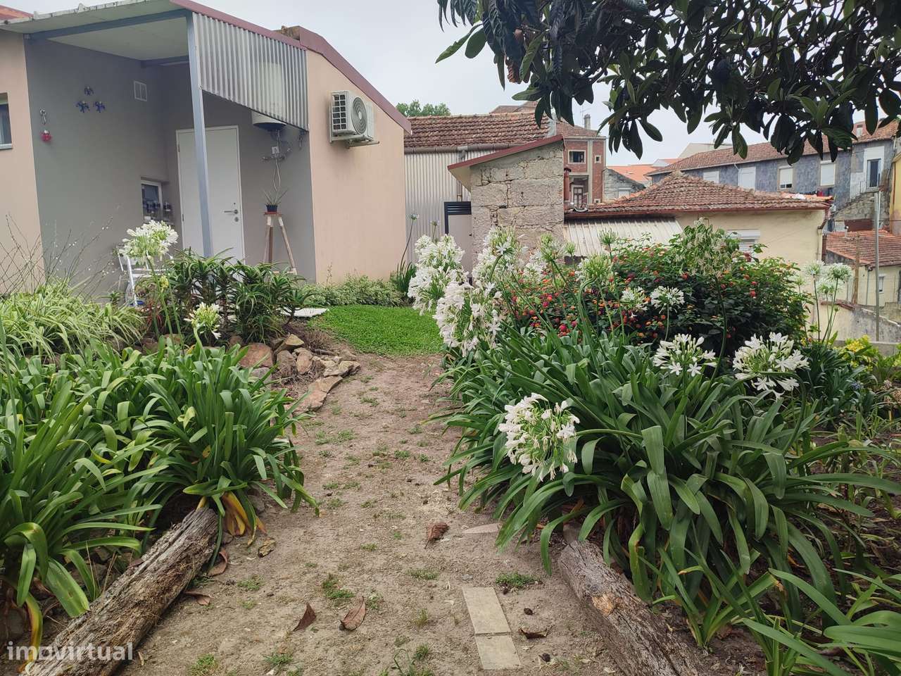 4 casas com tipologias T1, em terreno de  692m2,  à Marina do Freixo - Grande imagem: 4/52