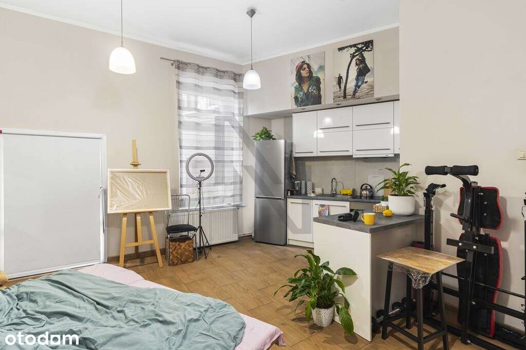 lokal z dużymi witrynami /112m2 /super lokalizacja-5