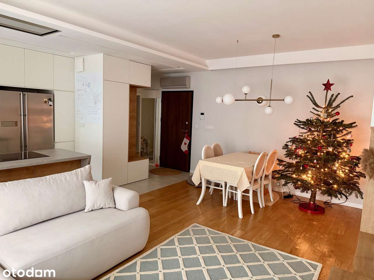 Bezpośrednio sprzedam piękne mieszkanie trzypokojowe, z dużym salonem - Pełny obrazek: 4/16