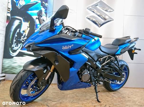 Suzuki GSX - 10