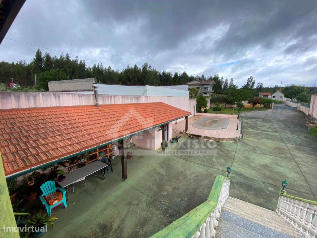 Moradia T5 com anexos e piscina em Figueiró dos Vinhos-19