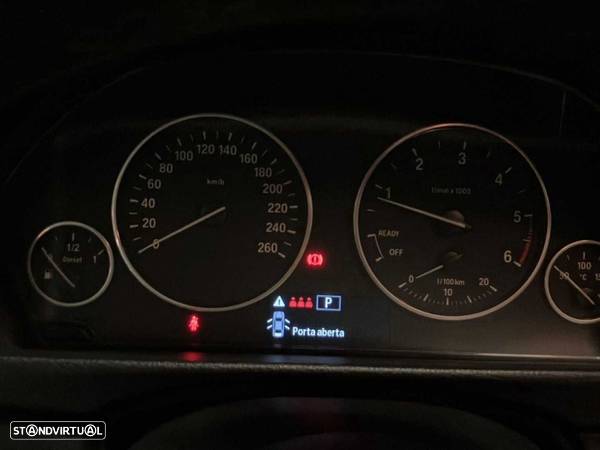 BMW 320 d Touring Advantage Auto - 12