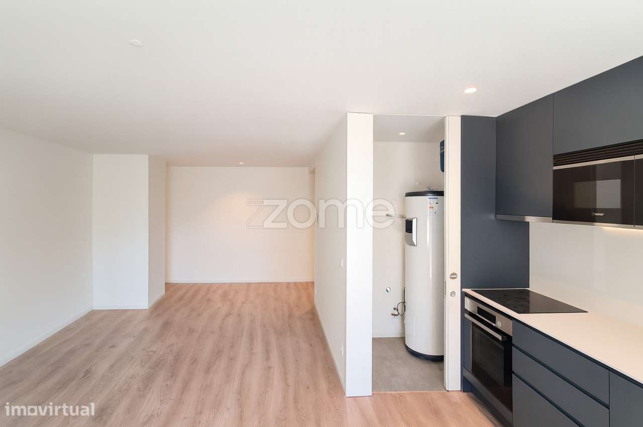 Apartamento T2 em condomínio com piscina, em Paranhos, Porto - Grande imagem: 4/18